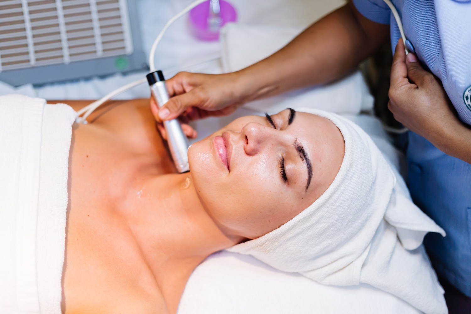 Microneedling vs. RF Microneedling: Which Treatment Is Right for You?