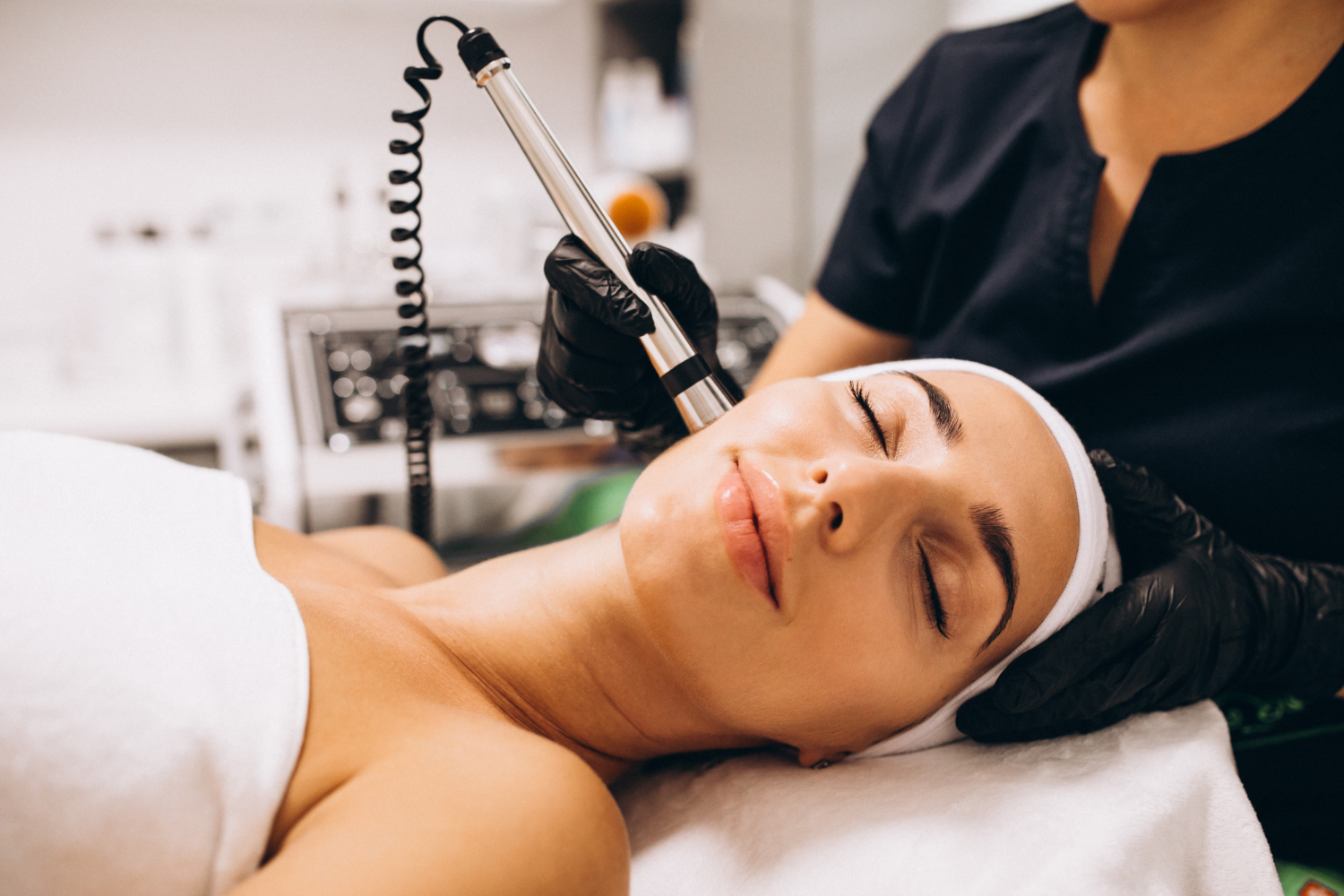 The Ultimate Guide To Radio Frequency Microneedling Devices